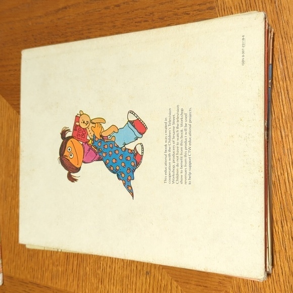 Sesame Street Book Club Set of 5 Hardback Books - Used - Picture 4 of 16